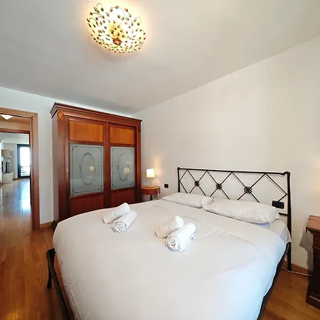 Hostdomus - Alpine Escape *