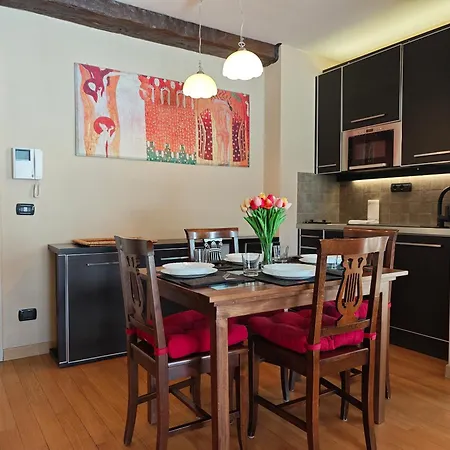 Hostdomus - Alpine Escape Apartmán *
