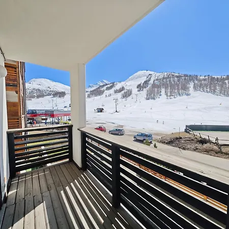 Hostdomus - Alpine Escape Apartmán *
