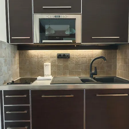 Hostdomus - Alpine Escape Apartmán *