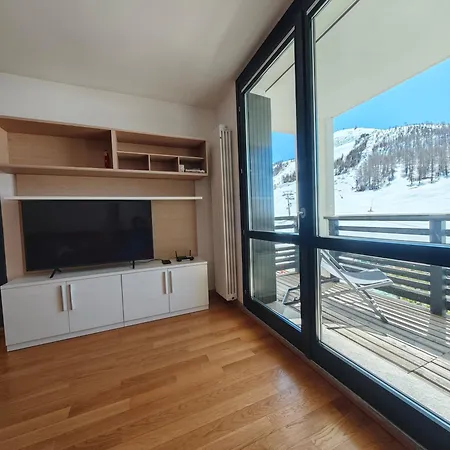 Hostdomus - Alpine Escape Apartmán *