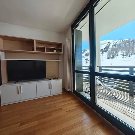 Hostdomus - Alpine Escape